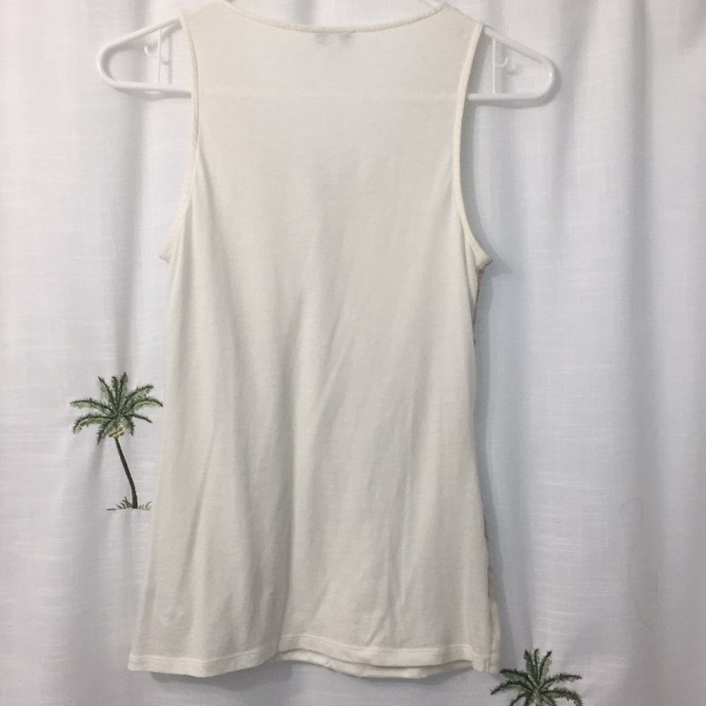 Express Ruffle Blouse - Picture 3 of 5